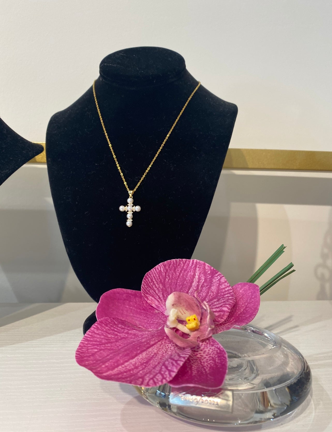 Pearl Cross