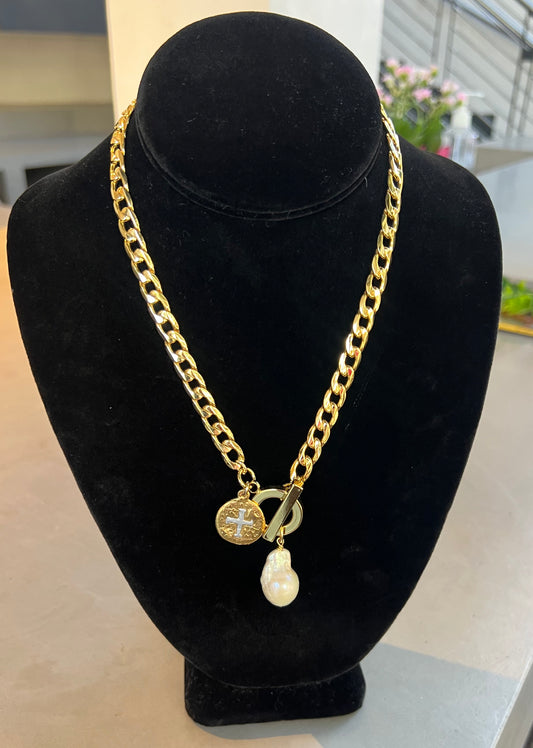 Golden Current Necklace