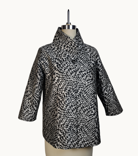 Carnegie Houndstooth Claire Short