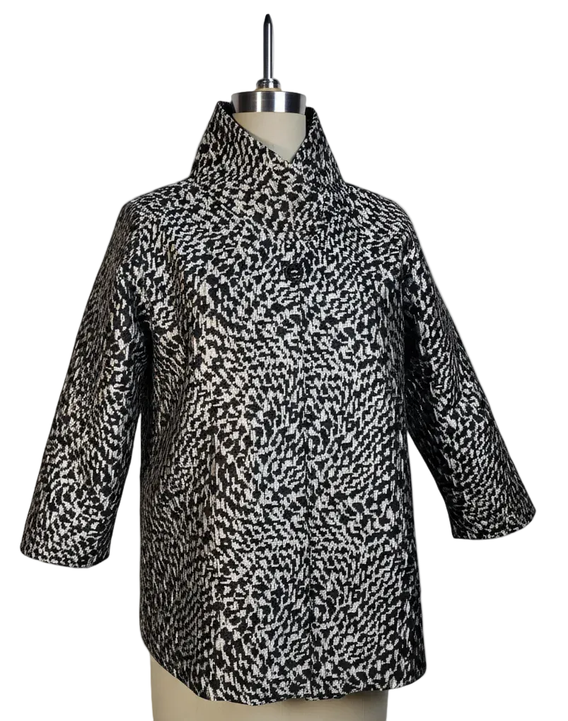 Carnegie Houndstooth Claire Short