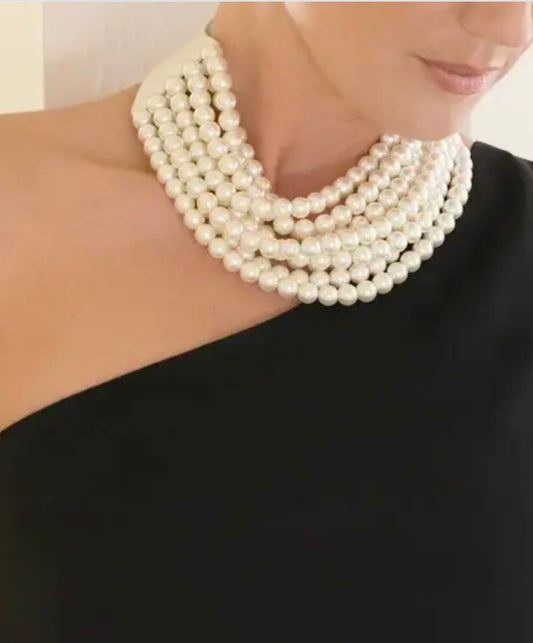 Layered Pearl necklace with faux leather magnet closure