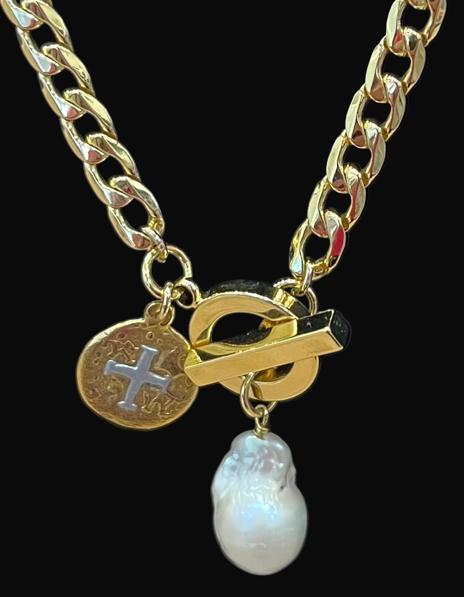 Golden Current Necklace