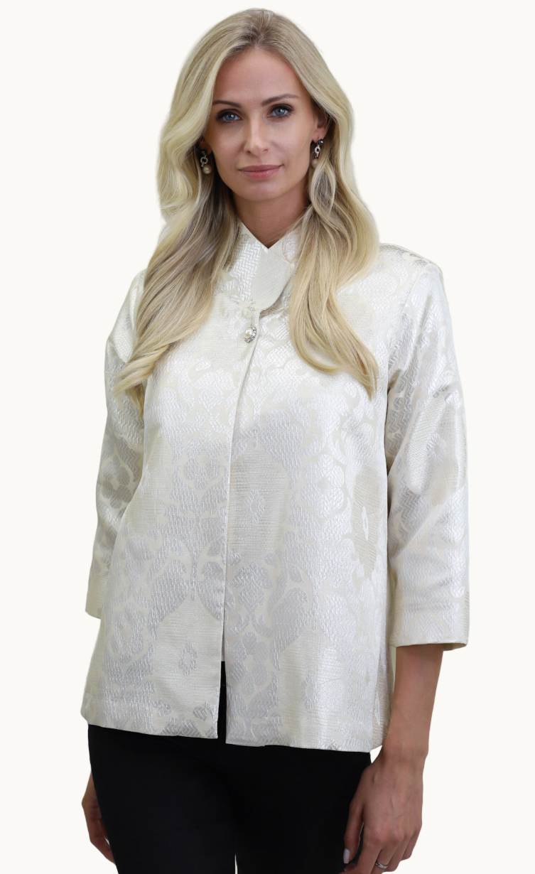 Montage Claire Short in Off White