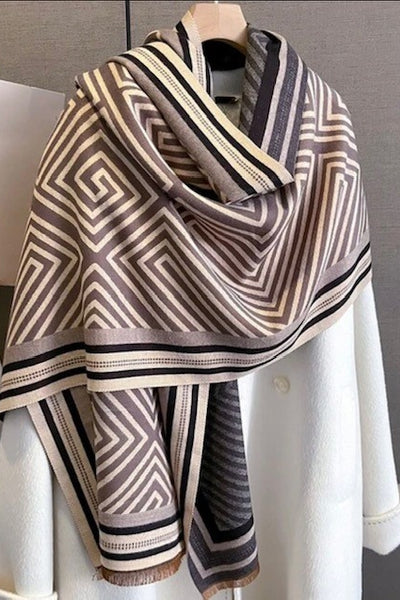 Elegant cashmere mix shawl